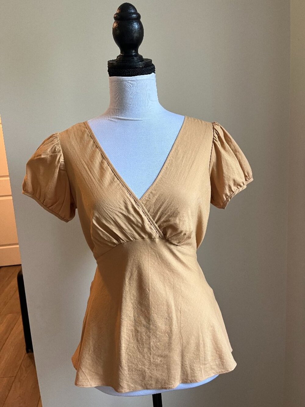 Vintage Betsey Johnson peasant top, Size Small